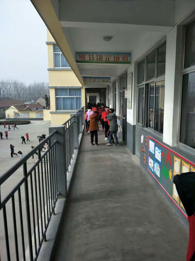 包含赛地聚焦：社区盾今夜热度飙升，浙江队门线救险，赛场秩序良好，细节决定成败的词条-泛亚登录入口